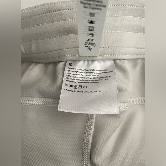 NEW Lululemon Softstreme High-Rise Pant Online Only
White Opal 10 W5EGTS - Picture 2 of 13